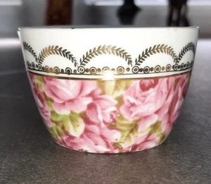 Kleine Tasse Porzellan Becher vom Hotel Ritz aus Barcelona mit Goldrand - Bild 1 von 5