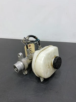 2013 FORD F-250 SUPER DUTY OEM BRAKE MASTER CYLINDER WITH RESEVOIR USED - Image 1 of 4