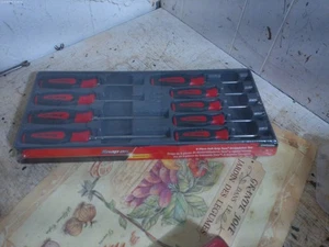 Snap-on Tools NEW SGDTX90BR 9 Piece TORX RED Soft Grip Screwdriver Set sealed - Bild 1 von 1