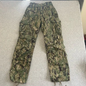 Pantalones cargo para hombre US Navy NWU tipo III camuflaje verde talla pequeña largos - Imagen 1 de 4