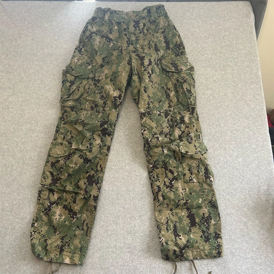 US Navy NWU Type III Men's Cargo Pants Camouflage Green Size Small Long - Image 1 of 4