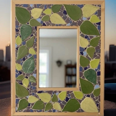 Espejo de pared vintage de mosaico de cerámica bien hecho •23,5”x18,5” •10 libras Foto 1 de 4