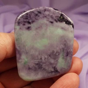 Piedra lisa rara Kammererite y Serpentine 49g SN33680 - Imagen 1 de 4