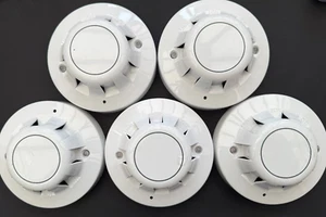 5x Apollo - Discovery - Smoke - Sensor , XP95 . 58000-600 APO (start £5+ vat ea) - Picture 1 of 2