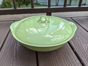 Universal Potteries Ballerina Chartreuse grün selten 10" rund bedeckt Gemüse - Bild 1 von 11