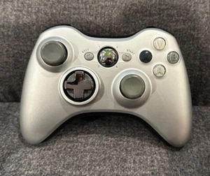 Official Microsoft Xbox 360 Silver Wireless Controller! Works Great! Authentic! - Picture 1 of 5