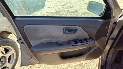 1997 - 1998 年丰田凯美瑞司机左前门装饰面板带主开关棕褐色 — 第 1/4 张图片