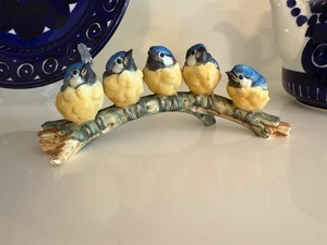 Enchanting Vintage Capodimonte V. Binoli, 5 Baby Blue Tits Porcelain Signed Scul - Foto 1 di 10