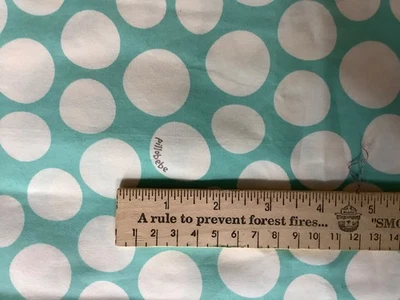 Tela Pillobebe 1 yarda x 58" algodón orgánico aqua con puntos blancos Foto 1 de 3