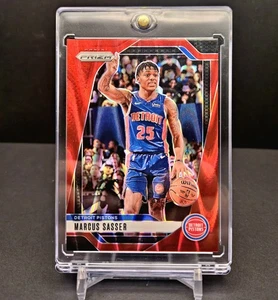 2024-25 Panini Prizm Marcus Sasser #21 Red Seismic Prizm/299 Detroit Pistons  - Imagen 1 de 7
