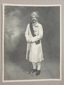 India Fotografía Original NAWAB PALANPUR Taley Muhammad Khan Espada Medallas - Imagen 1 de 5