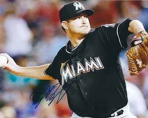 Signed  8x10 BRYAN MORRIS Miami Marlins Autographed Photo -  COA - Picture 1 of 1