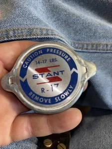 stant radiator cap R-17 14-17 Lbs - Picture 1 of 4