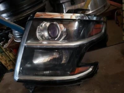 Faro izquierdo conductor sin HID se adapta a 15-16 SUBURBAN 1500 213609 Foto 1 de 4
