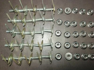 25 piezas NOS Guardabarros Cuarto Puerta Moldura Clips Tuercas 5/8" a 3/4" Chevy Buick GM Foto 1 de 4
