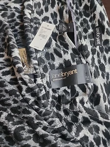 Lane Bryant Ponte Pencil Skirt Black Cheetah Print Size 24. Side Zip Passport #1 - Picture 1 of 9