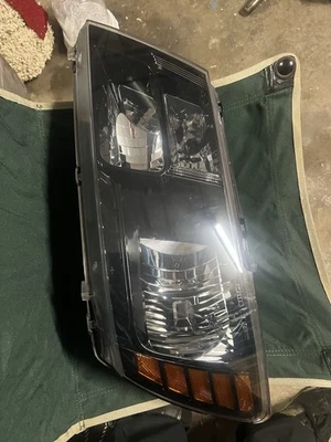 Dodge Journey 2018 conjunto de faros de repuesto izquierdo negro Foto 1 de 4