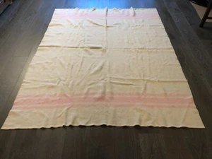 Vintage WOOL Blanket Cream w Pink-Stripe-Ends 76.5x60.5-IN ~3.65-lbs No-Label - Picture 1 of 12