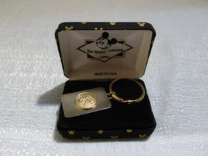 Walt Disney World Mickey Mouse The Mickey Collection Key Chain Golfing Golf - Picture 1 of 5