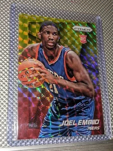 Joel Embiid Rookie 2014-15 Prizm Yellow and Red Mosaic #253 Mint conditio - Bild 1 von 12