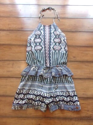 KENDALL & KYLIE ~Nuevo Mediano ~ Bohemio Cuello Alto Espalda Baja Volantes Pantalones Cortos Mameluco 7 Foto 1 de 4