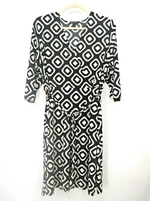 International Concepts Black & White Geometric Design 3/4 Length Sleeves Size 3X - Image 1 of 4