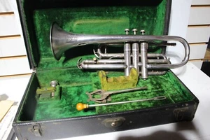 Antique Buescher True Tone LP15 Trumpet - US Army Quarter Master Corp - Picture 1 of 22