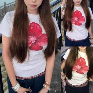 Lightweight White Slim Fit T Shirt for Women Perfect for Summer Outfits - Picture 1 of 32