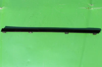 ACURA INTEGRA 94-01 PUERTA DELANTERA DERECHA INTERIOR CINTURÓN RESISTENTE 72335-ST8-003 OEM Foto 1 de 4