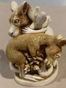 Harmony Kingdoms Baby Boomer Kangaroos 1997 Made in England - Picture 1 of 9