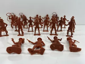Vintage Kunststoff Marx Cowboys rot & braun Wild West Town 25 Figuren - Bild 1 von 7