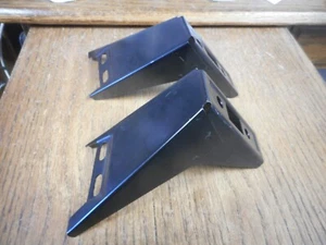 1970 FORD MUSTANG MACH 1 FRONT GRILLE SPORT LAMP BRACKETS TO RADIATOR SUPPORT PR - Bild 1 von 7