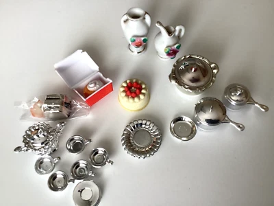 18 accesorios para muñecas Barbie platos de plata/juego para servir té/jarrones de porcelana Foto 1 de 4