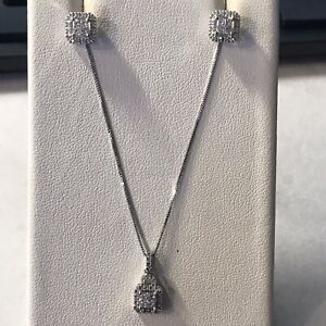 10k White Gold Diamond Necklace and Earring Set (D74)