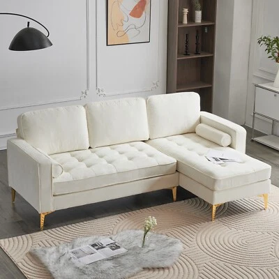 Sofá chaise modular de 3 plazas de tela de chenilla acolchada beige blanco patas doradas  Foto 1 de 4