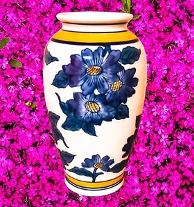 Elegante Porzellan Blumenvase handbemalt blaue Blumen klassisches Frühlingsdeko - Bild 1 von 7