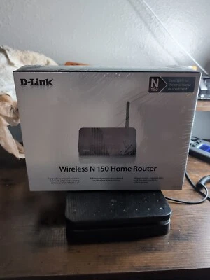 D-Link DIR-601 150Mbps Wireless-N WiFi 4-Port Internet Home Router w/ Firewall - Image 1 of 2