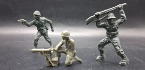 3 soldados de juguete vintage de los años 60 Lido de plástico para hombres del ejército ¡Bonito! - Imagen 1 de 11