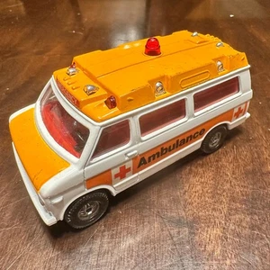 Corgi Die Cast Chevrolet Van Ambulance - Picture 1 of 6