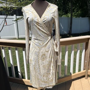 Elie Tahari 100% Silk Paisley Wrap Dress Size M NEW Cream Beige Blue Gray - Picture 1 of 7