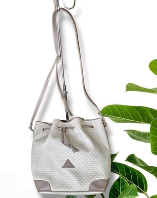 Винтажный 1984 Liz Claiborne 10» на шнурке ведро наплечная сумка серо-треугольный логотип - Изображение 1 из 4