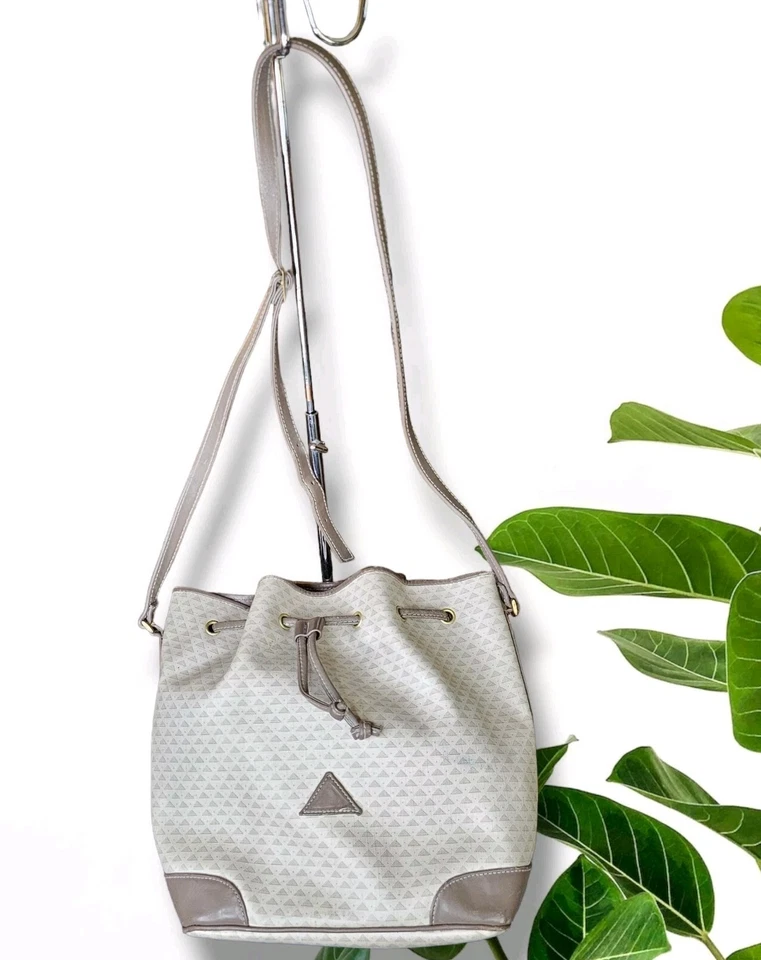 Bolso de hombro Liz Claiborne 1984 de colección con cordón de 10" logotipo triángulo topo Foto 1 de 4