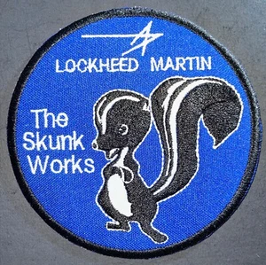 Gancho de parche y reproducción planchada USAF Lockheed-Martin Skunk Works Blackbird SR-71 B372 - Imagen 1 de 2