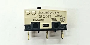 UM 40B10A01-BG, SPDT- ON-(ON) Sub mini Pin Plunger switch 3A @ 125/250V AC - Picture 1 of 3