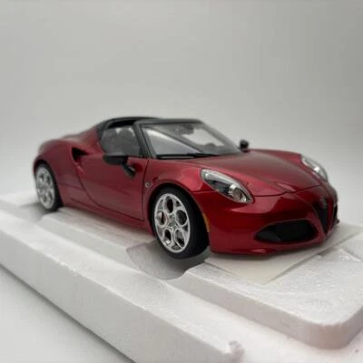 Autoart 1:18 Alfa Romeo 4C Red 2 door roof detachable alloy car model - Image 1 of 4