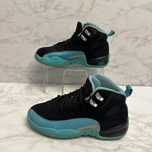 Nike Air Jordan 12 Retro Boys Size 7Y Black Athletic Shoes Sneakers 510815-017 - Picture 1 of 14
