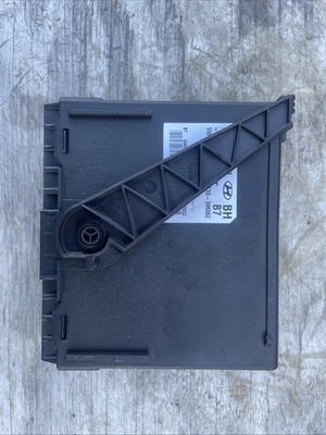 Módulo de control de carrocería BCM Hyundai Genesis 2011-2014 sedán OEM 95410-3M062 Foto 1 de 4