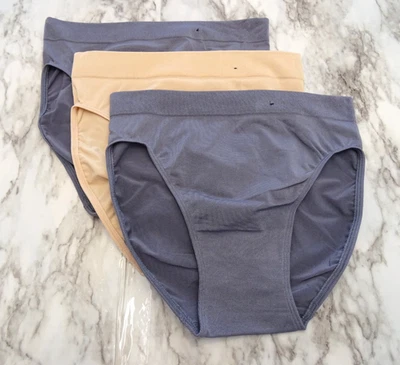 Wacoal 834175# B-Smooth Hi-Cut Brief 3-Pack Panties US Size S - Image 1 of 4