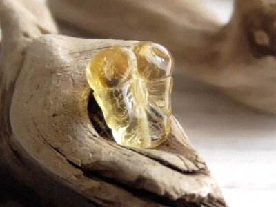 8 - 13x11mm CZECH HONEY TOPAZ PANSY FLOWER BLOSSOM GLASS BEADS 2 TONE PANSIES - Image 1 of 4