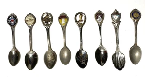 Lot of 8 Vintage Small Collectible Souvenir Spoons States Cities Countries - Picture 1 of 4